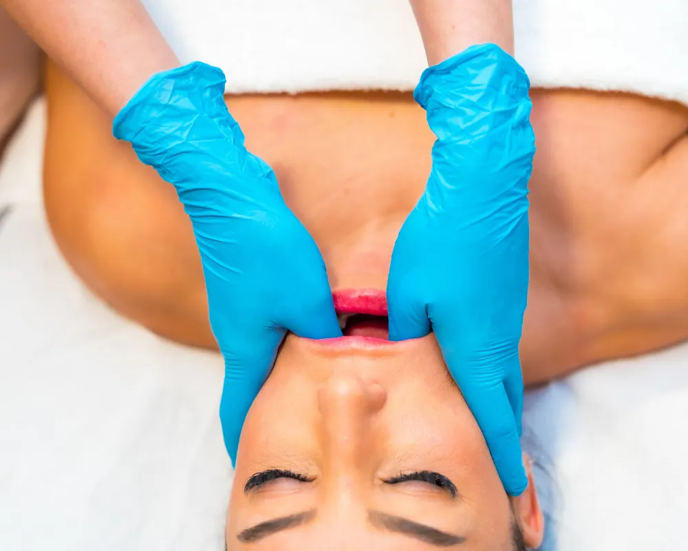 TMJ dysfunction care at Hunt Holistic Chiropractic in Lutz, FL